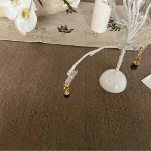 Elegant Gold and Brown drop earrings.